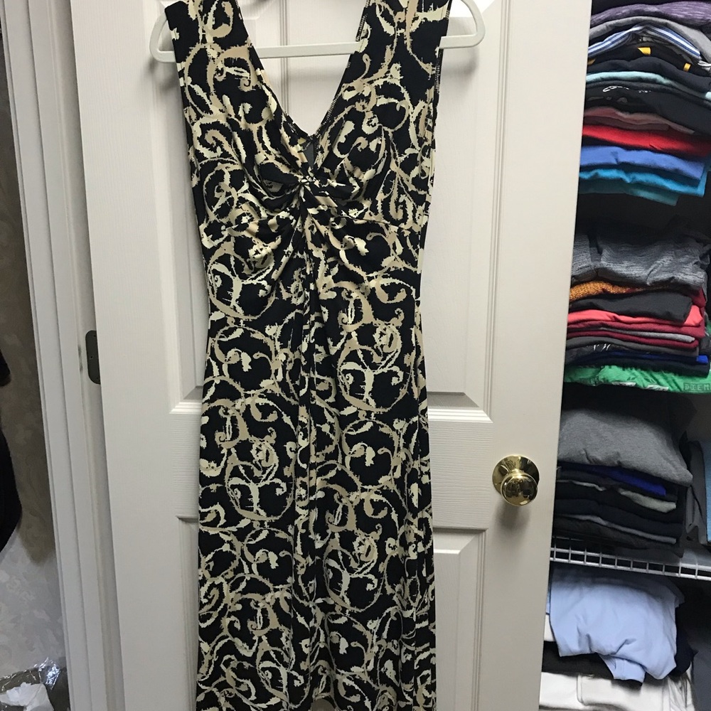Casual, comfortable dress-black, tan and cream